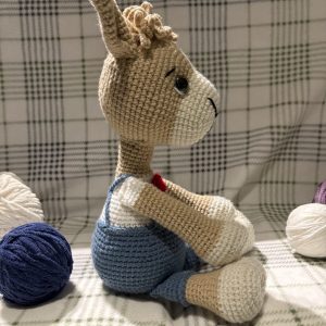 IMG_9534-scaled-1.jpg Side view of handmade crocheted stuffed llama (small)