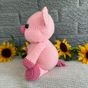 crocheted-stuffed-pig-jj3.jpg side view of handmade crocheted stuffed pig